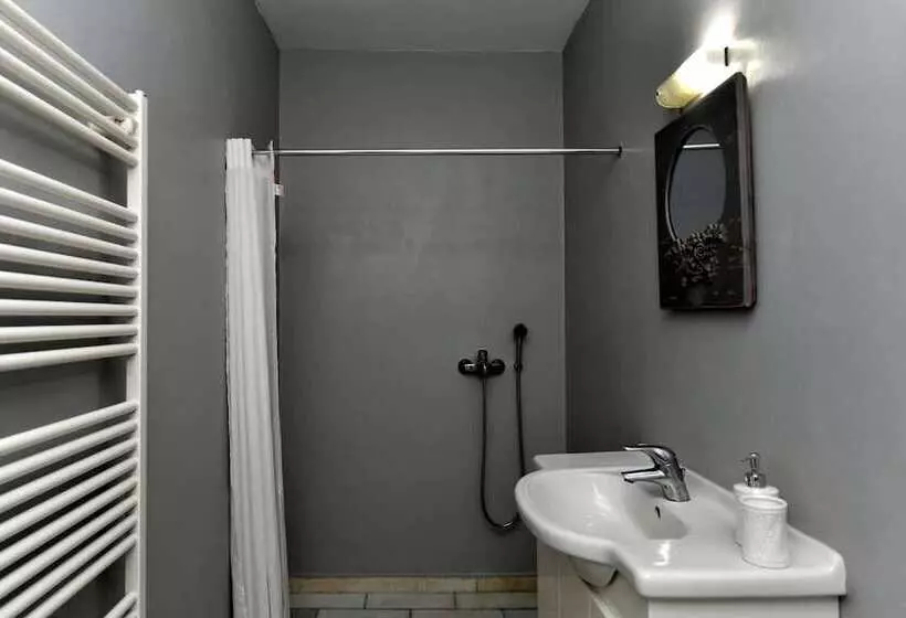 Anemolia Apartments With Pool