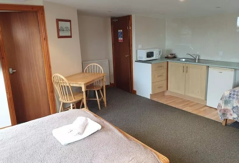 Aamiaismajoitus (B&B) Malin House