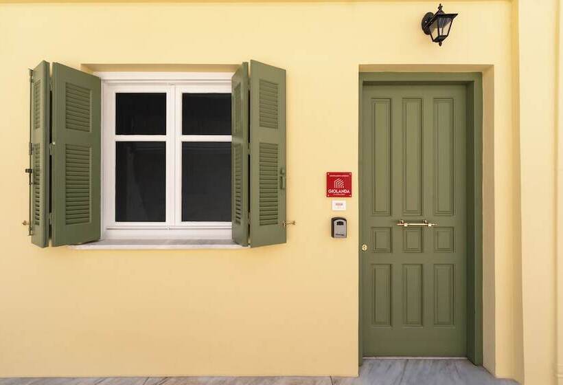 Отель Analiti Civita