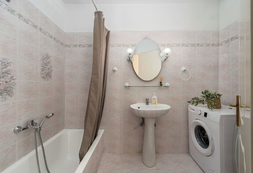 Отель Analiti Civita