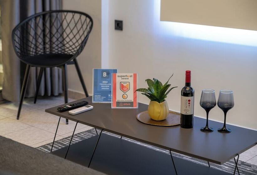 Отель Analiti Civita