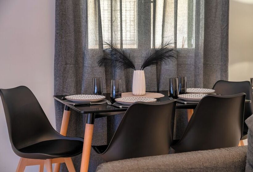 Отель Analiti Civita