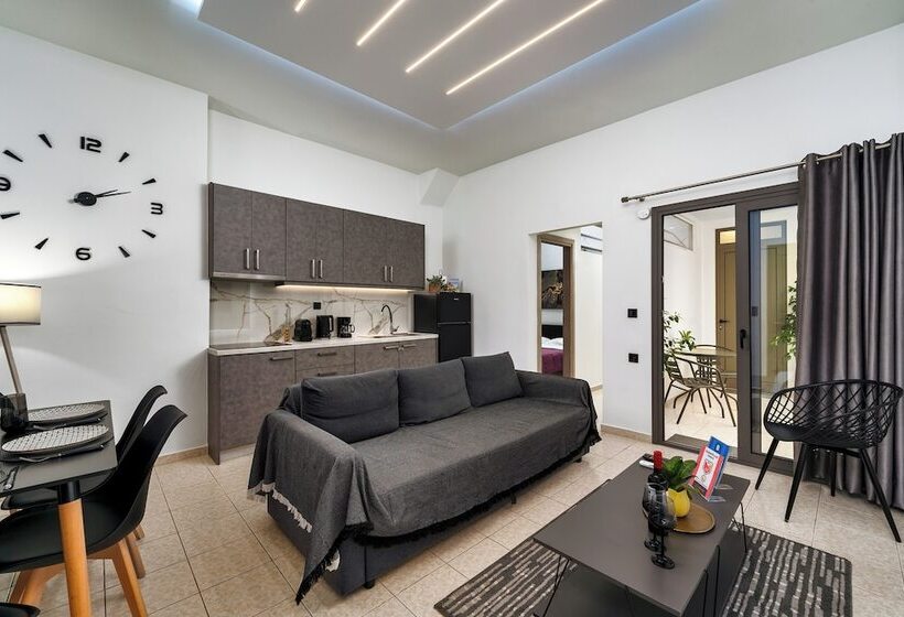 Отель Analiti Civita