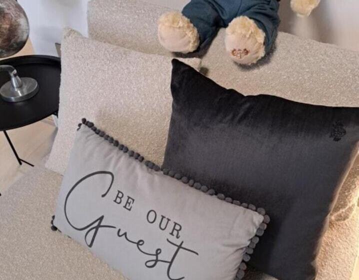 هتل Creedons Traditional Welcome Accommodation