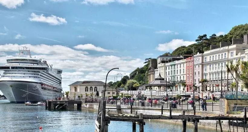 ホテル Creedons Traditional Welcome Accommodation