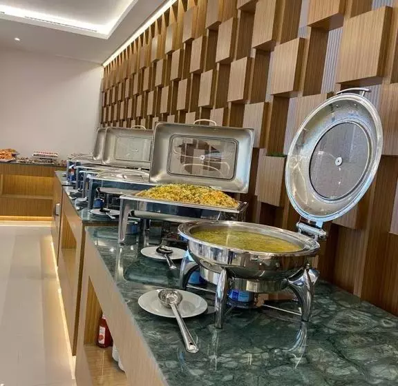 هتل Dolphin Continental