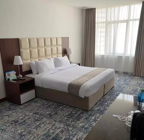 هتل Dolphin Continental