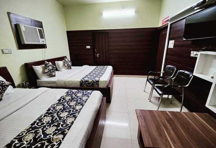 فندق Vrindavan Palace