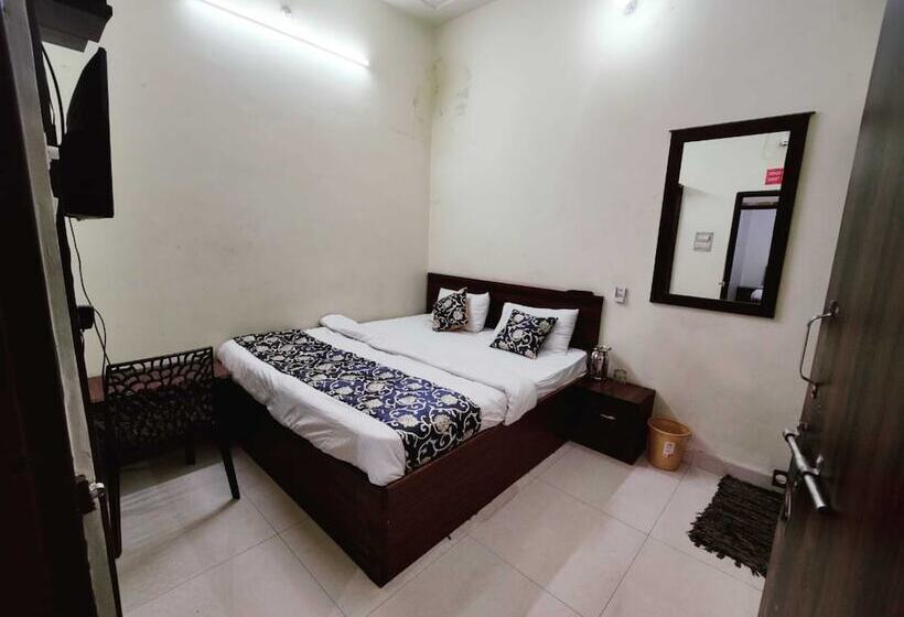 فندق Vrindavan Palace