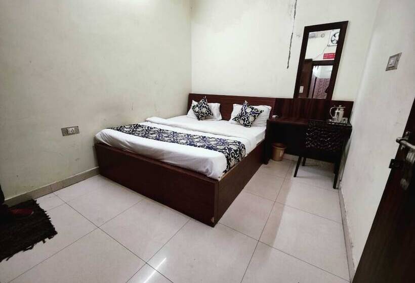 فندق Vrindavan Palace