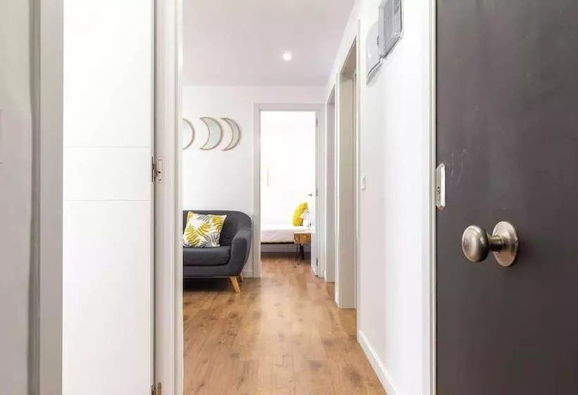 Picasso Suites Cornellá