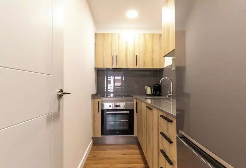 Picasso Suites Cornellá