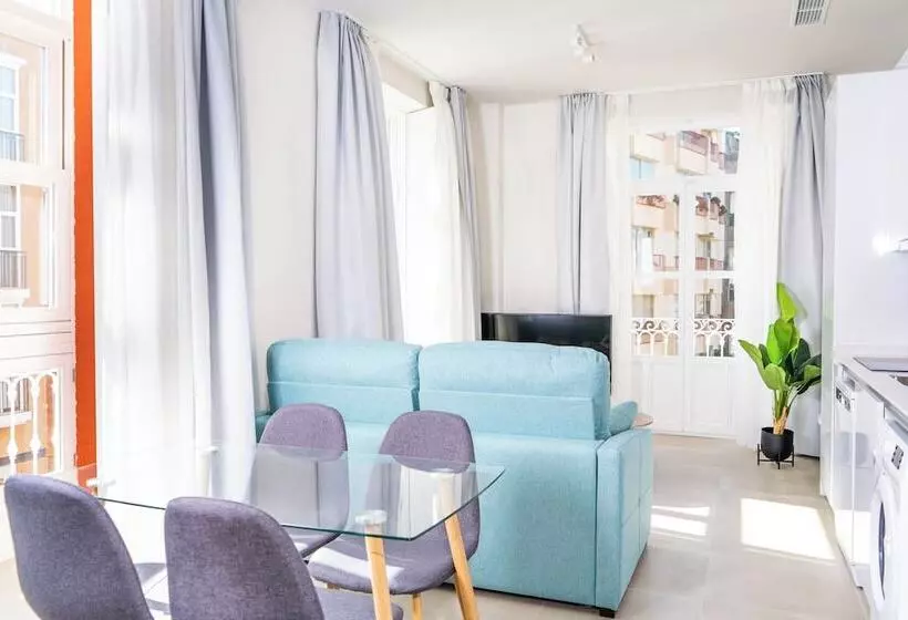 Apartamentos Turísticos Plaza Del Rey