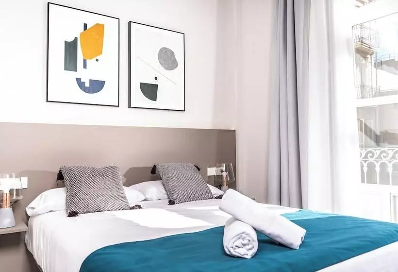 Apartamentos Turísticos Plaza Del Rey