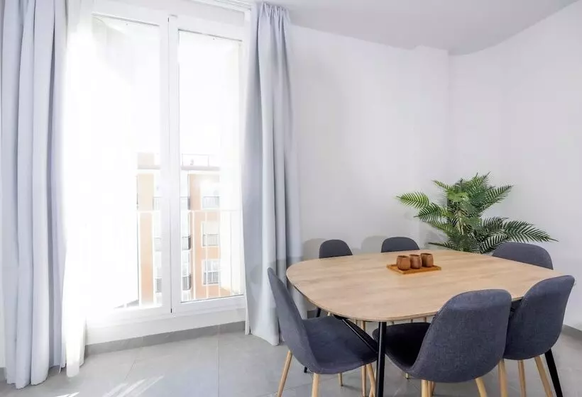 Apartamentos Turísticos Plaza Del Rey