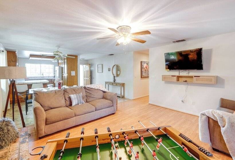 Fun Filled Backyard: Bakersfield Family Haven!