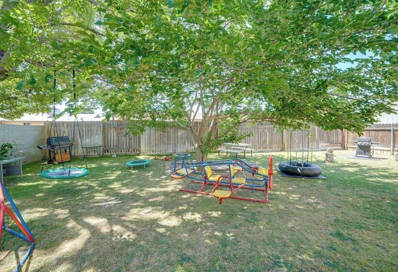 Fun Filled Backyard: Bakersfield Family Haven!