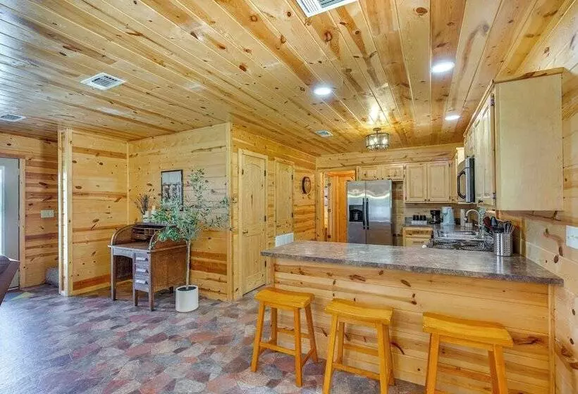 Cabin On Lake Raymond Gary W/ Dock, Grill & Views!