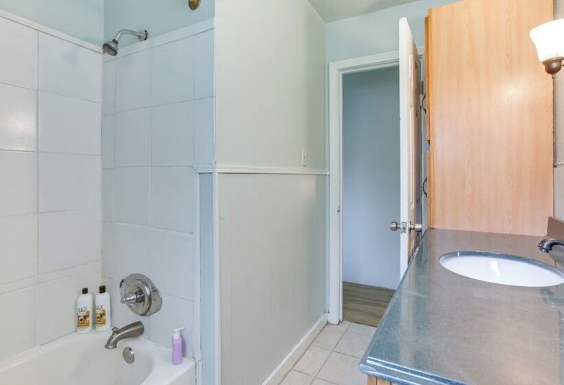 Centrally Located Gonzales Home W/ Yard!