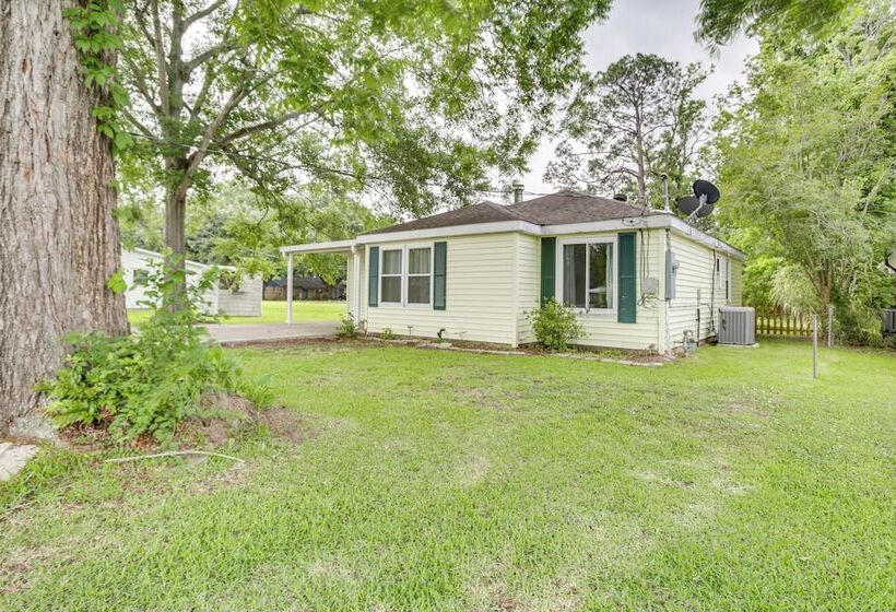 Centrally Located Gonzales Home W/ Yard!