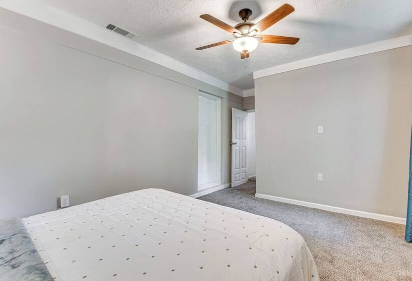 Chic College Park Cottage ~ 2 Mi To Main Street!