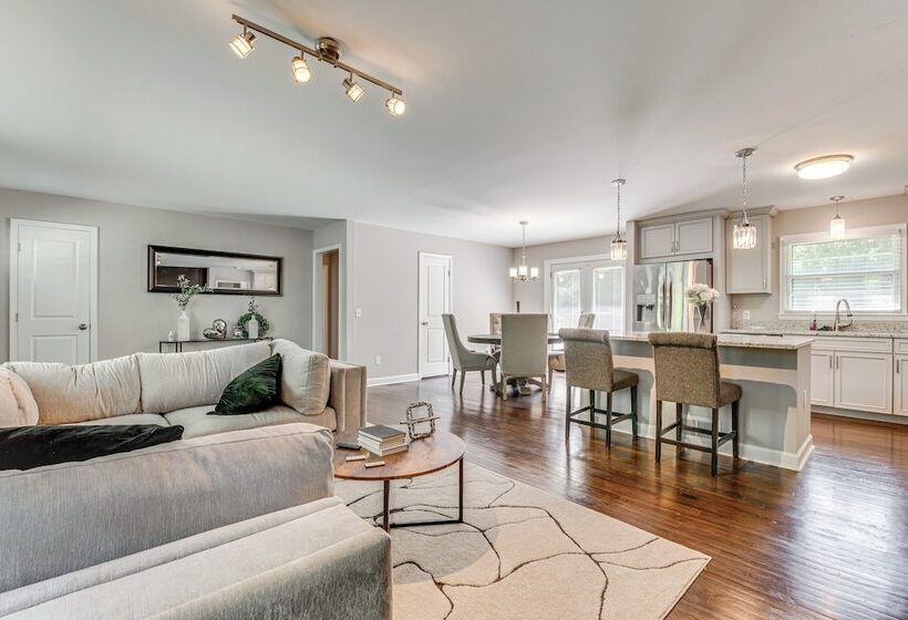 Chic College Park Cottage ~ 2 Mi To Main Street!