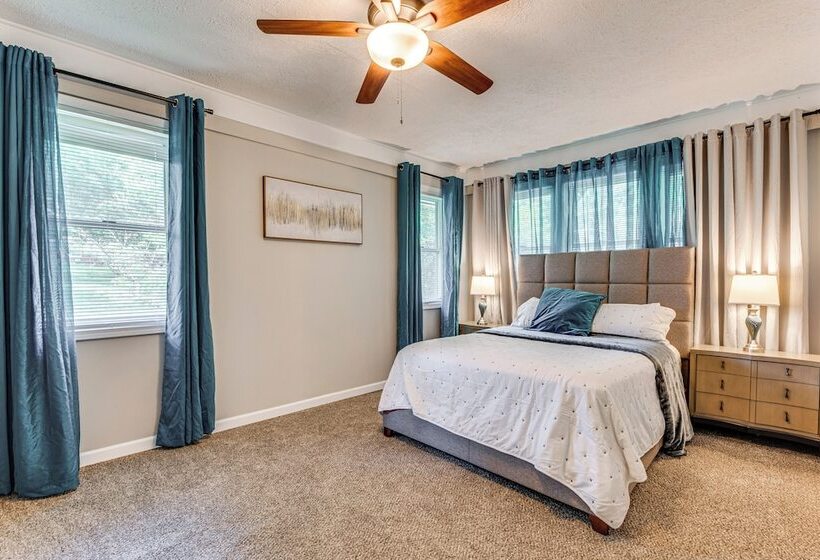 Chic College Park Cottage ~ 2 Mi To Main Street!