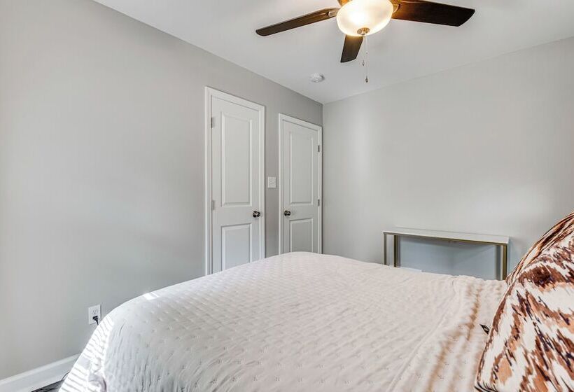 Chic College Park Cottage ~ 2 Mi To Main Street!