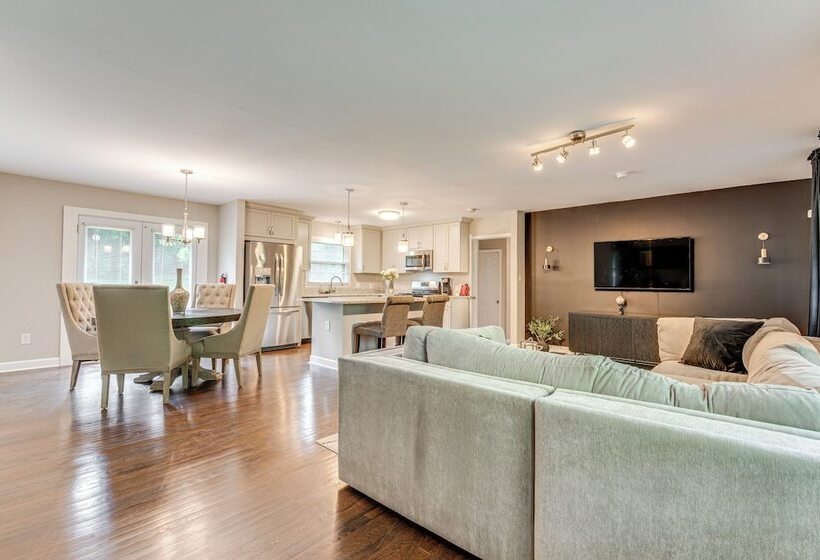 Chic College Park Cottage ~ 2 Mi To Main Street!