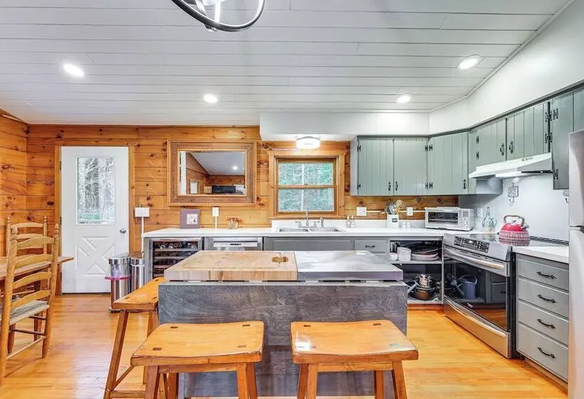 Modern Cabin In Lake Placid W/ Mountain Views!