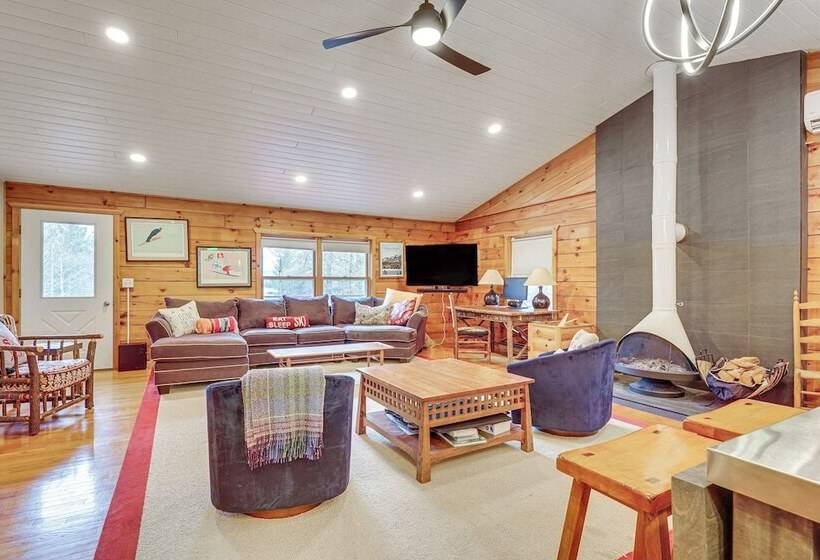 Modern Cabin In Lake Placid W/ Mountain Views!