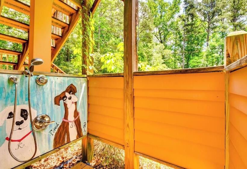 Dog Friendly Lavonia Home W/ Dock & Lake Access