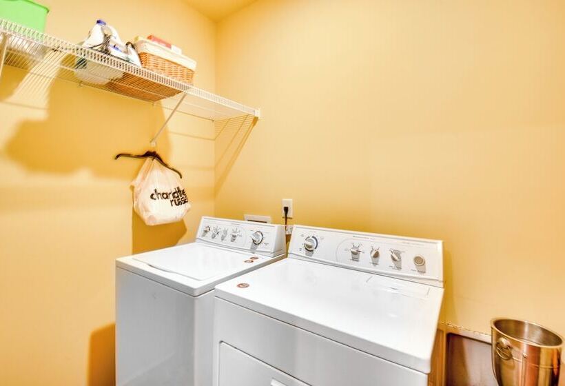 Dog Friendly Lavonia Home W/ Dock & Lake Access