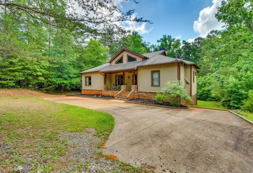 Dog Friendly Lavonia Home W/ Dock & Lake Access