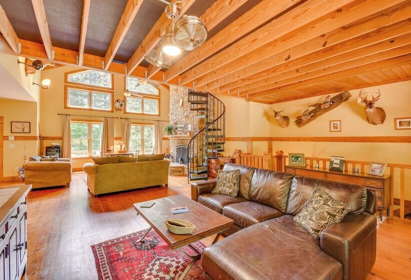 Dog Friendly Lavonia Home W/ Dock & Lake Access