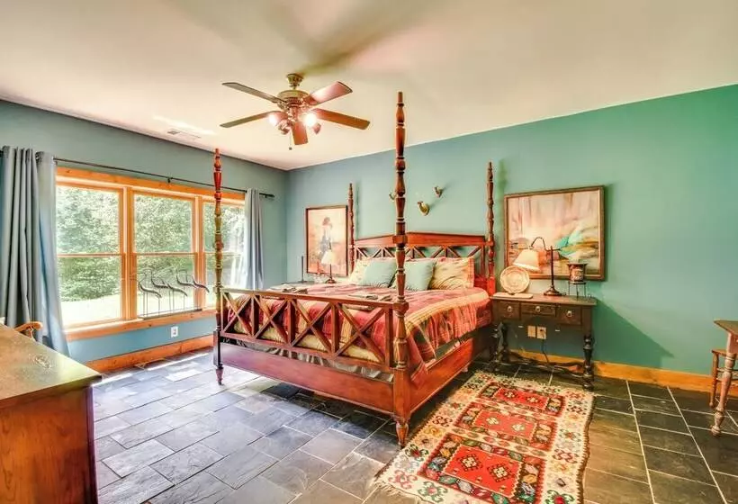 Dog Friendly Lavonia Home W/ Dock & Lake Access