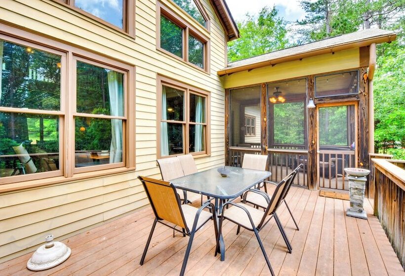 Dog Friendly Lavonia Home W/ Dock & Lake Access