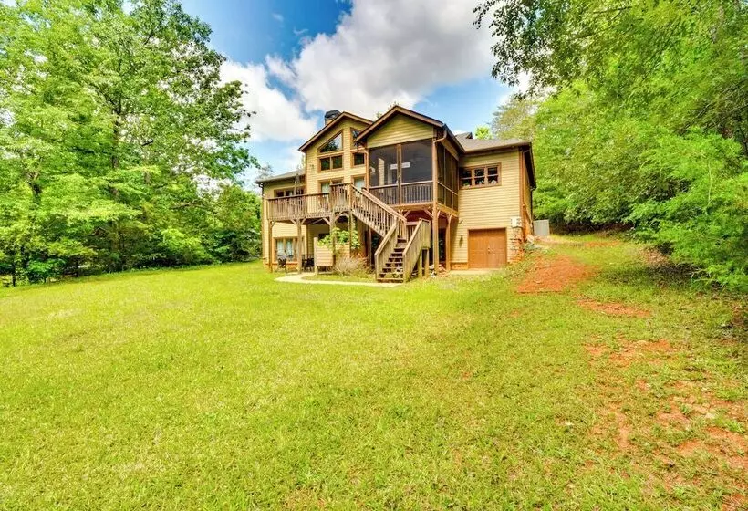 Dog Friendly Lavonia Home W/ Dock & Lake Access