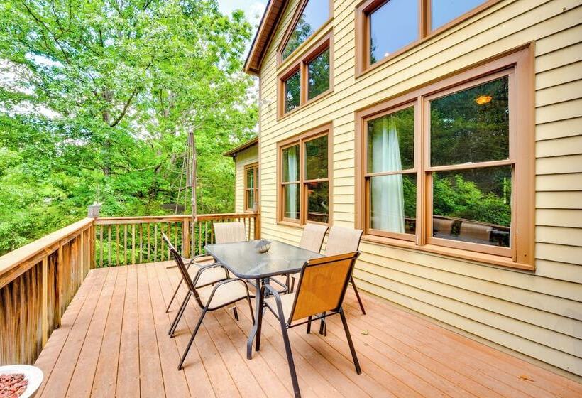 Dog Friendly Lavonia Home W/ Dock & Lake Access