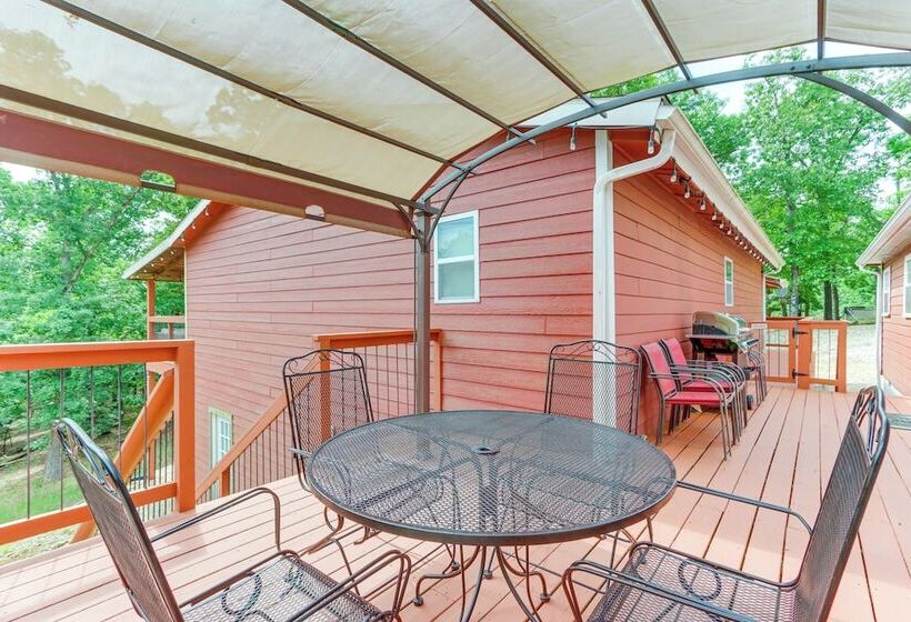 Eureka Springs Home ~ 1/2 Mi To Beaver Lake!