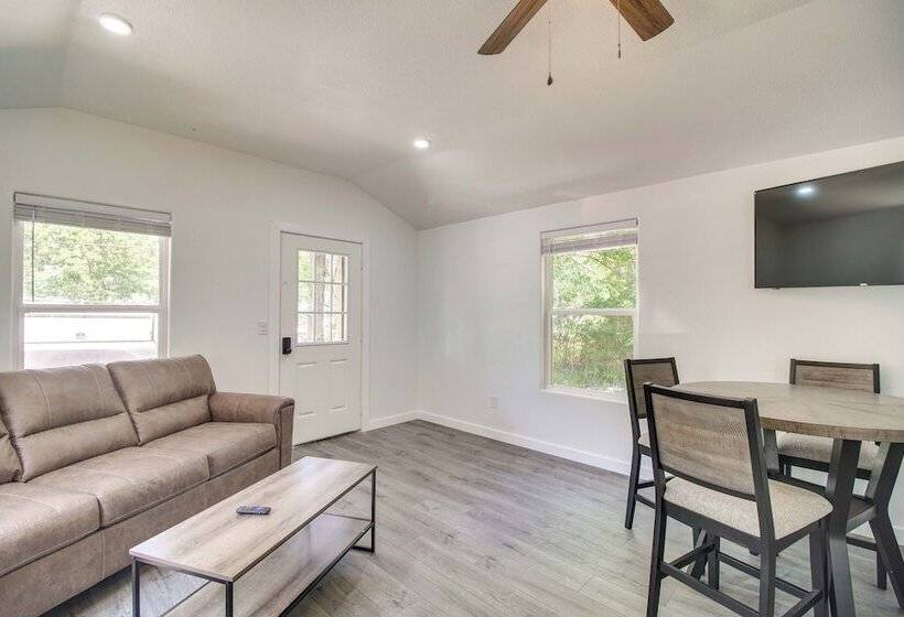 Close To Lake: Grove Cabin W/ Shared Fire Pit!