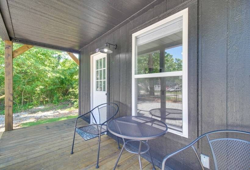 Close To Lake: Grove Cabin W/ Shared Fire Pit!