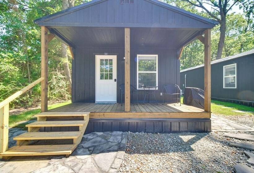 Close To Lake: Grove Cabin W/ Shared Fire Pit!