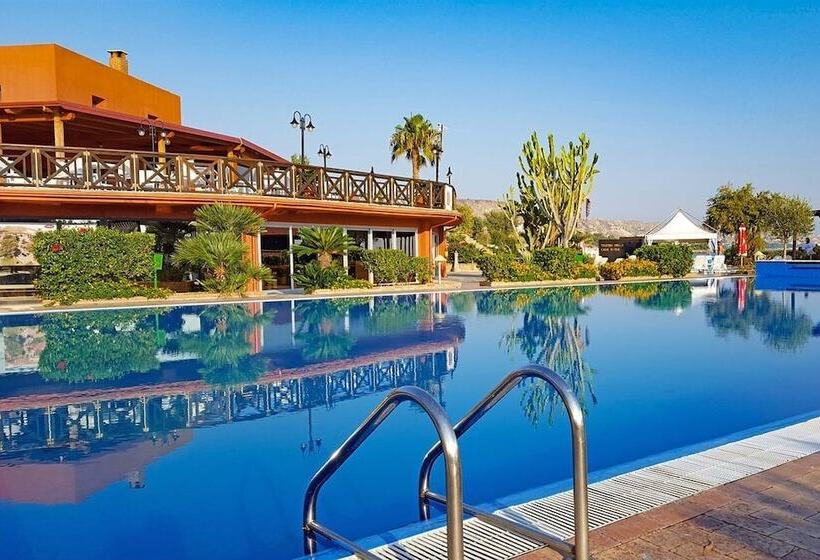 בית מלון כפרי Amareclub Casarossa