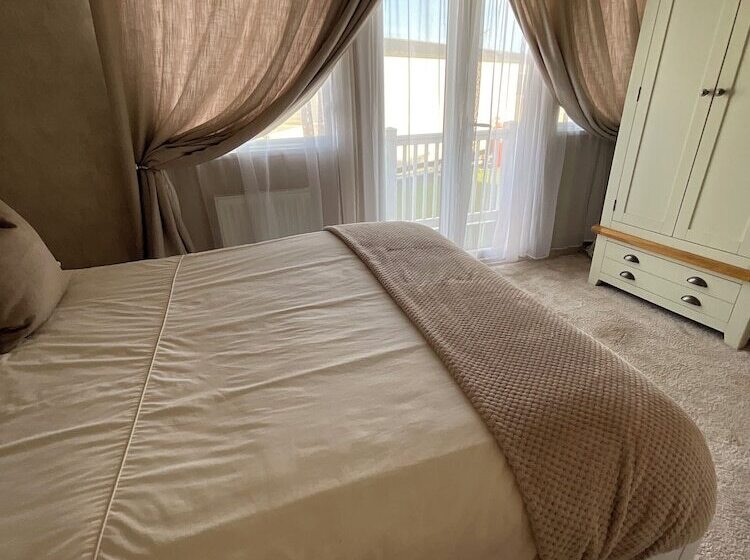 호텔 Luxury 2 Bed Caravan In Mersea Island Colchester