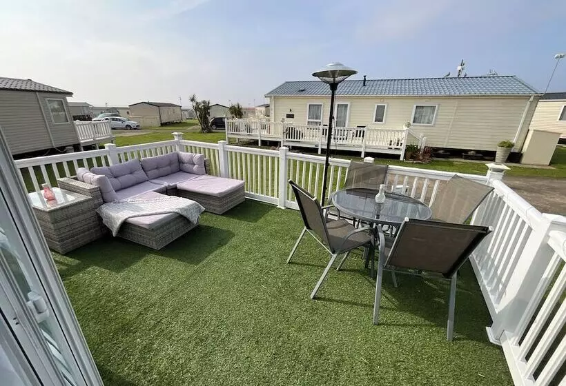 ホテル Luxury 2  Bed Caravan In Mersea Island Colchester