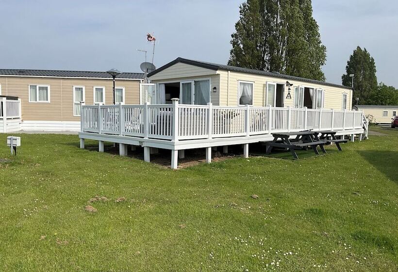 호텔 Luxury 2 Bed Caravan In Mersea Island Colchester