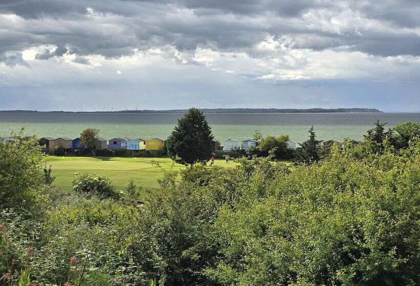 فندق Stunning Brand New 2024 Sunset Lodge, Whitstable