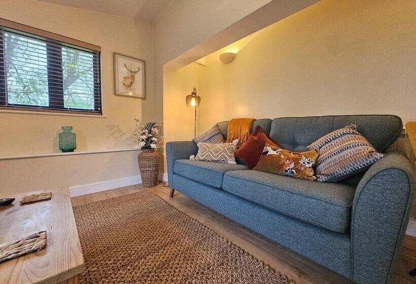 Lovely 1 Bed Cottage In Mendlesham Green