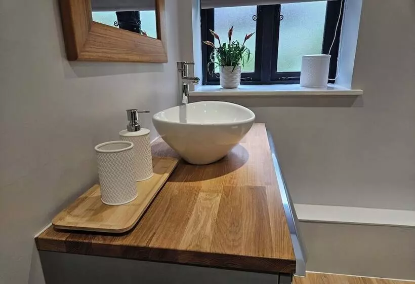 Lovely 1 Bed Cottage In Mendlesham Green